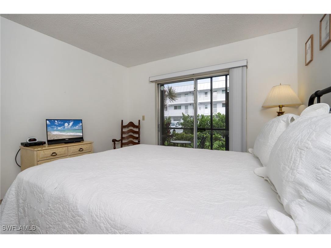 766 Central Avenue #119 Naples FL 34102 225039252 image13