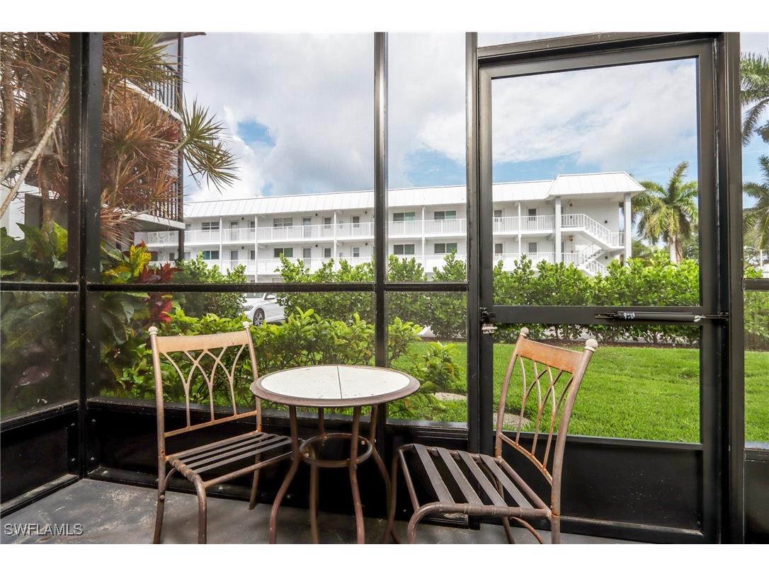 766 Central Avenue #119 Naples FL 34102 225039252 image2