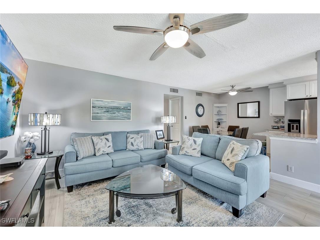 766 Central Avenue #207 Naples FL 34102 225055673 image1