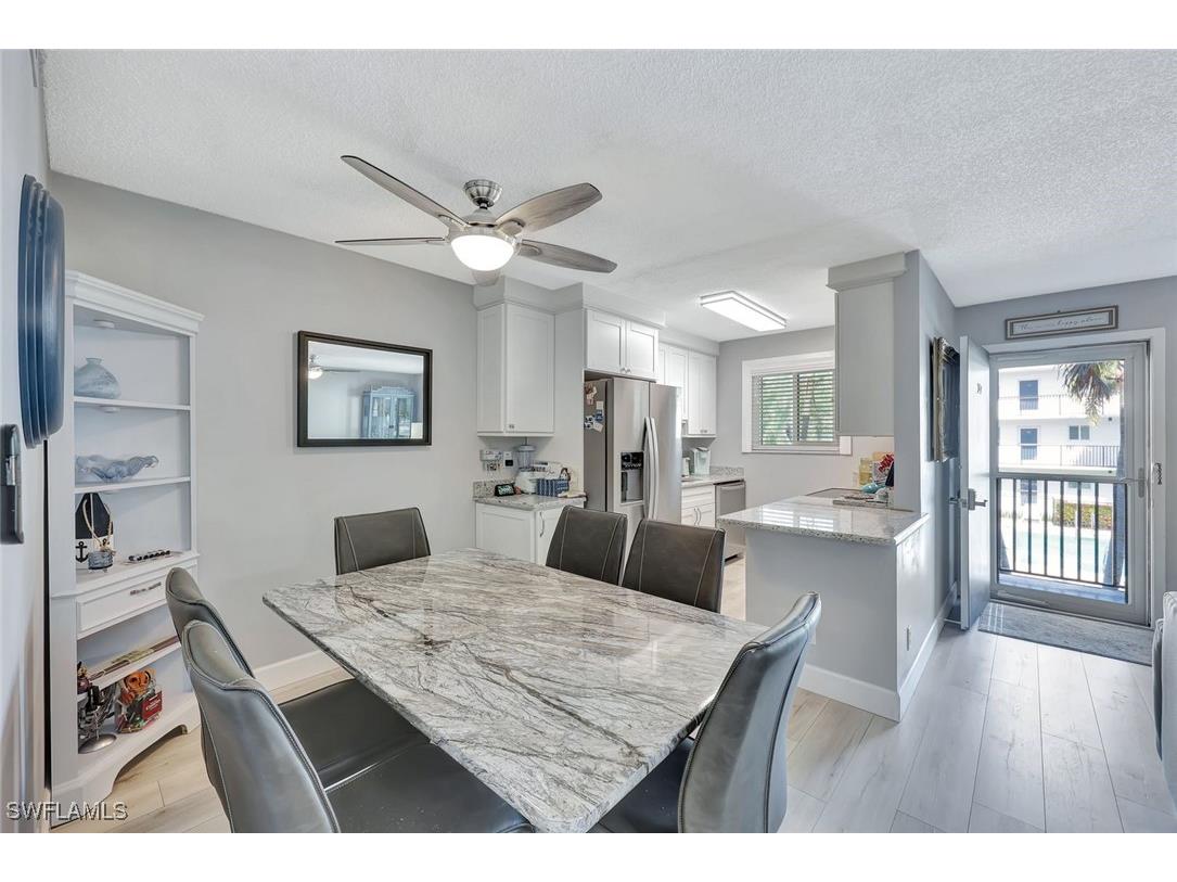 766 Central Avenue #207 Naples FL 34102 225055673 image10