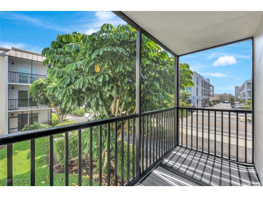 766 Central Avenue #207 Naples FL 34102 225055673 image15