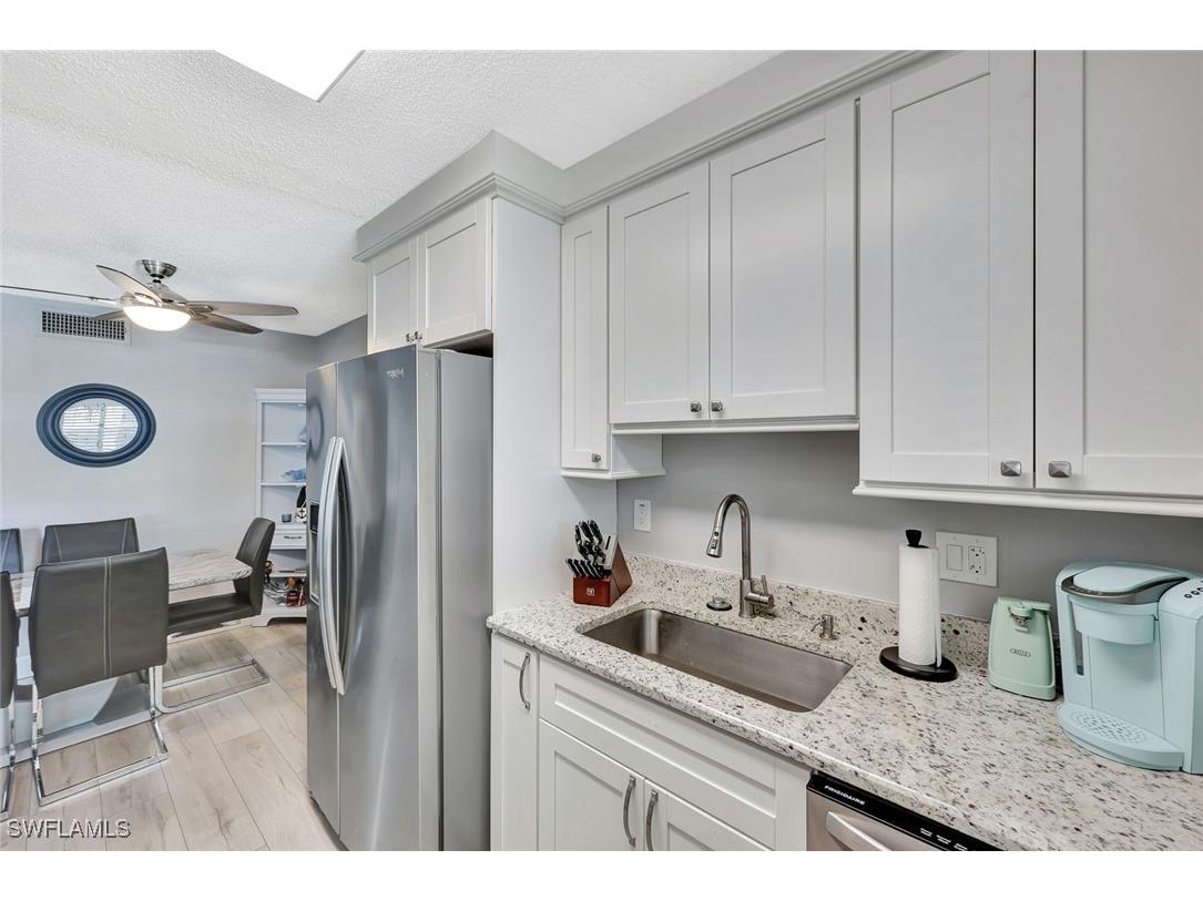 766 Central Avenue #207 Naples FL 34102 225055673 image7