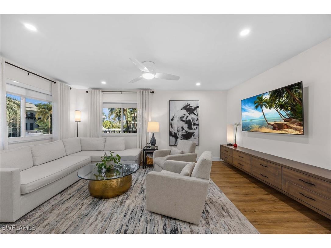 766 Central Avenue #209 Naples FL 34102 226001378 image2