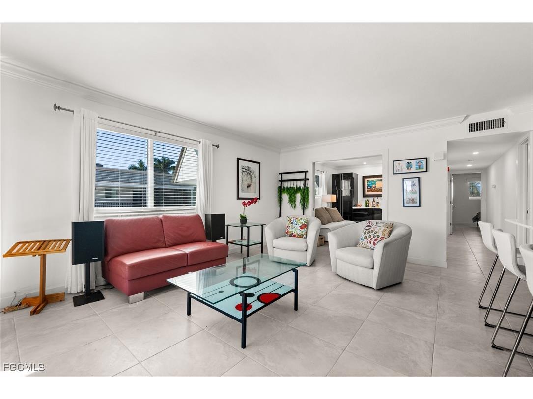 766 Central Avenue #301 Naples FL 34102 2026005785 image10