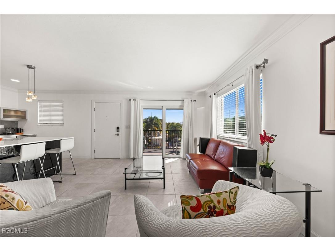 766 Central Avenue #301 Naples FL 34102 2026005785 image12