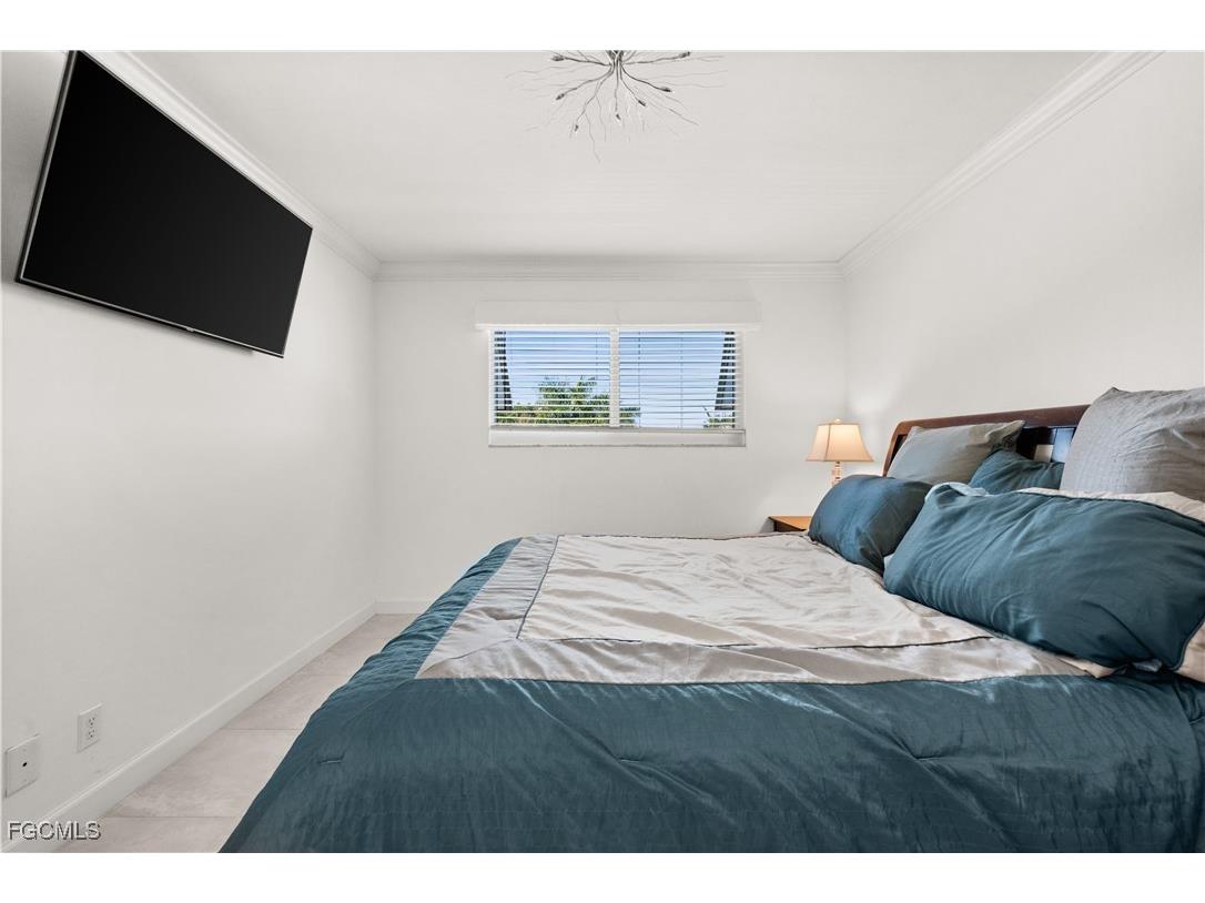 766 Central Avenue #301 Naples FL 34102 2026005785 image15