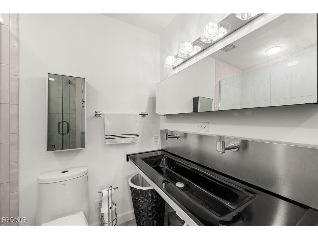 766 Central Avenue #301 Naples FL 34102 2026005785 image17