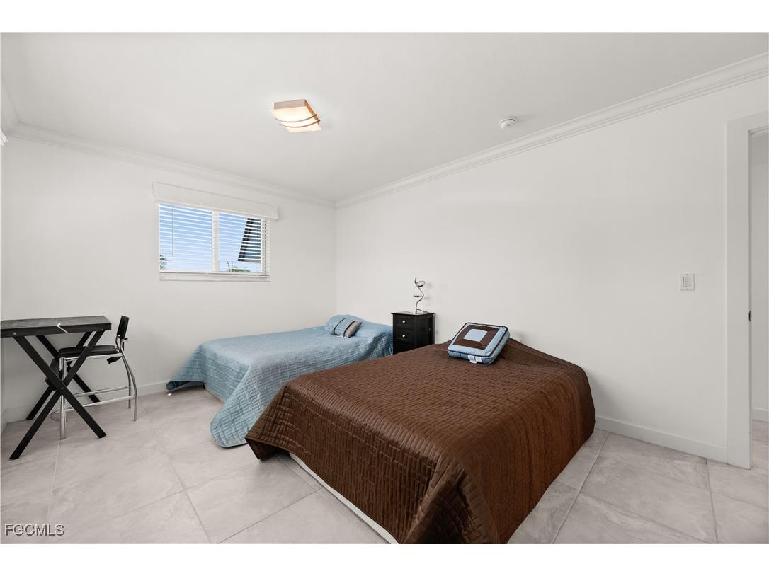 766 Central Avenue #301 Naples FL 34102 2026005785 image19