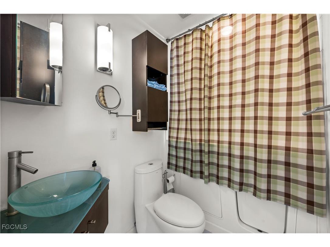 766 Central Avenue #301 Naples FL 34102 2026005785 image23