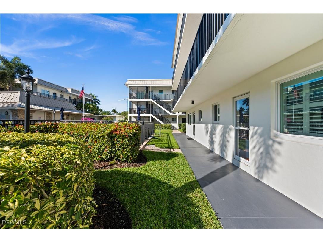 766 Central Avenue #301 Naples FL 34102 2026005785 image31