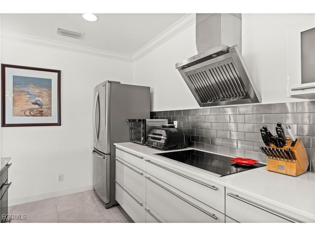 766 Central Avenue #301 Naples FL 34102 2026005785 image5