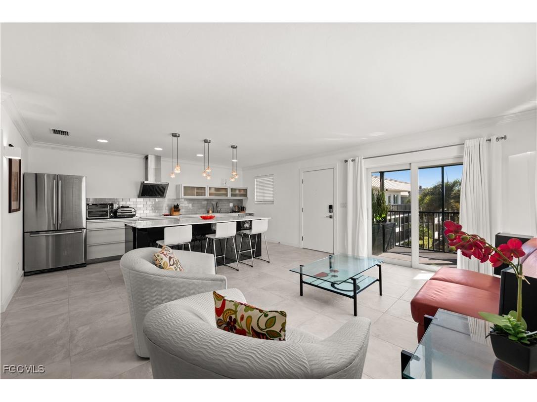 766 Central Avenue #301 Naples FL 34102 2026005785 image8