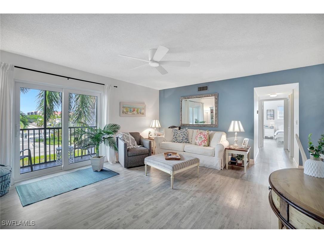 766 Central Avenue #303 Naples FL 34102 225075884 image1