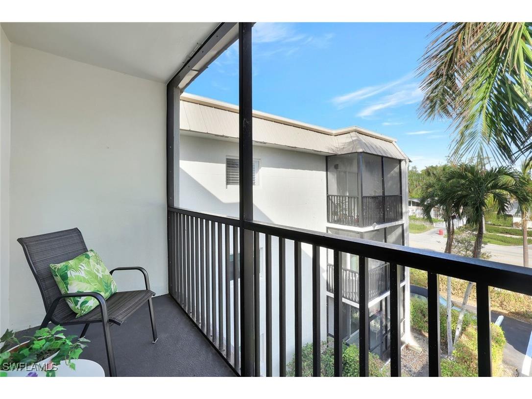 766 Central Avenue #303 Naples FL 34102 225075884 image15