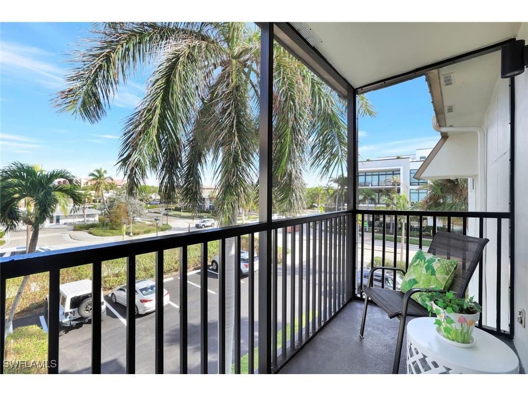 766 Central Avenue #303 Naples FL 34102 225075884 image16