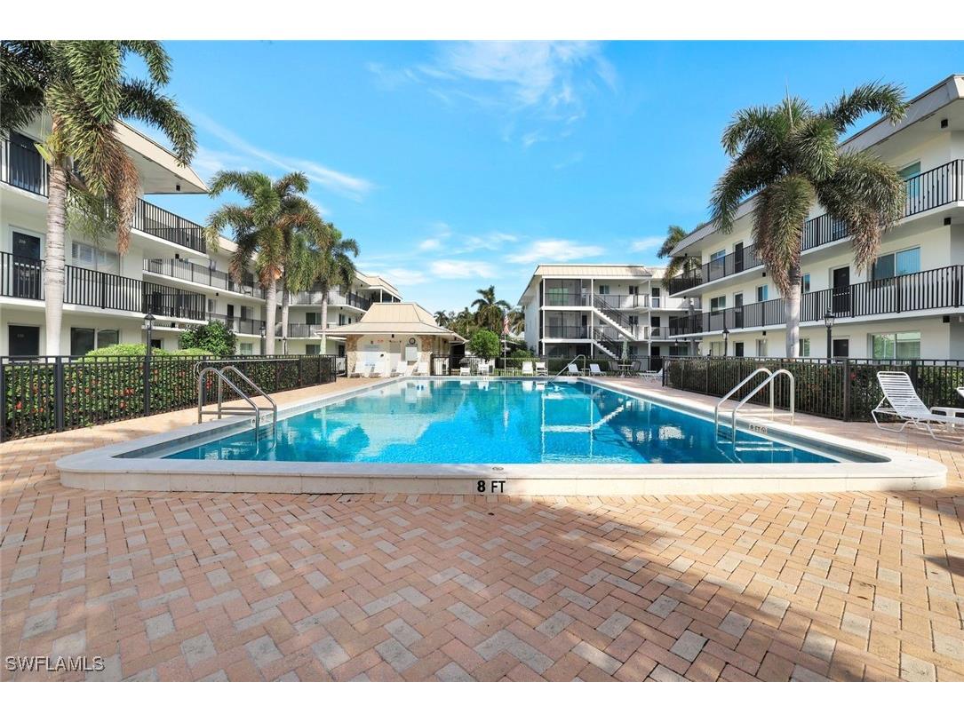 766 Central Avenue #303 Naples FL 34102 225075884 image18