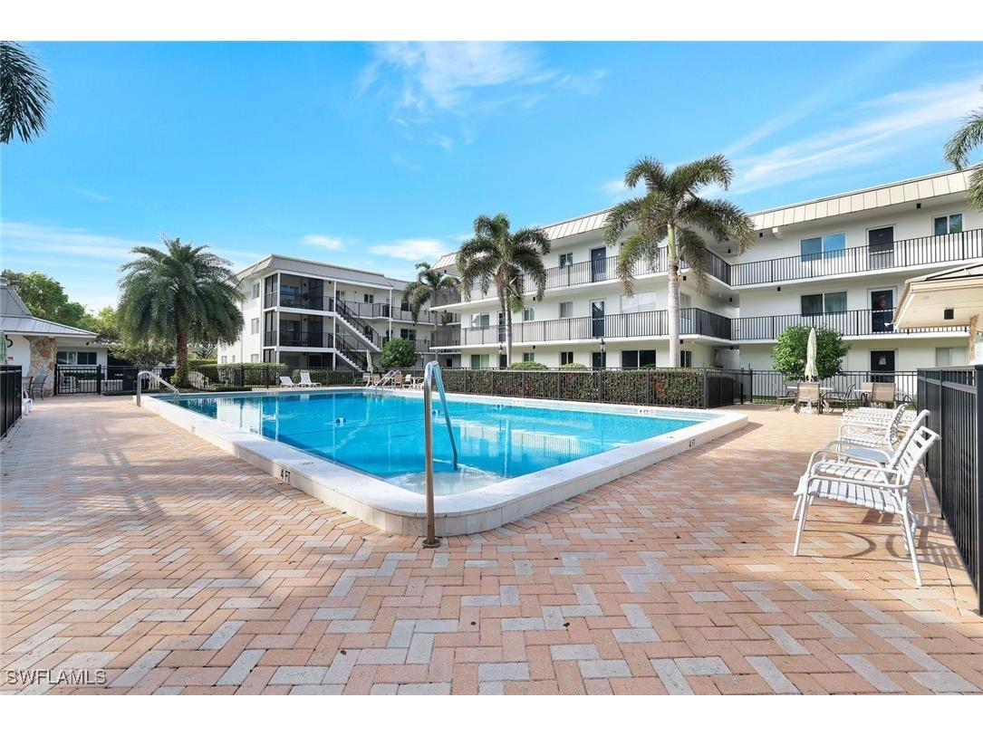 766 Central Avenue #303 Naples FL 34102 225075884 image21