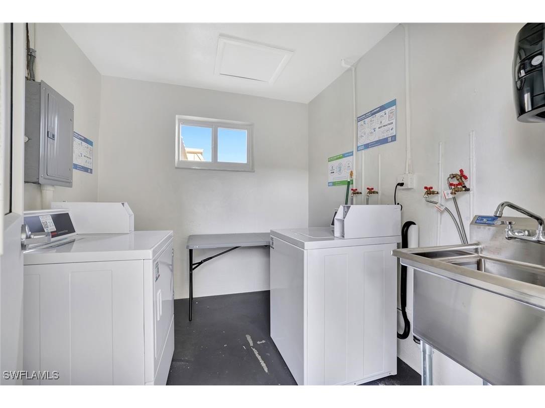 766 Central Avenue #303 Naples FL 34102 225075884 image25