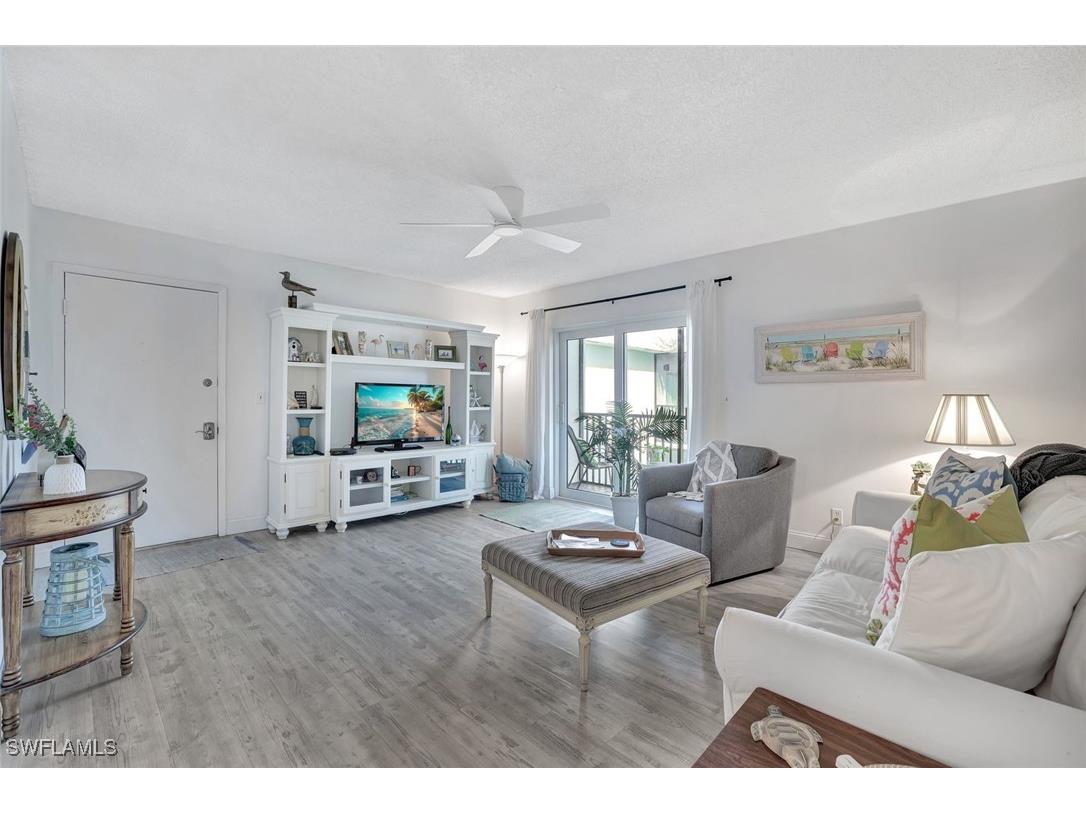 766 Central Avenue #303 Naples FL 34102 225075884 image4