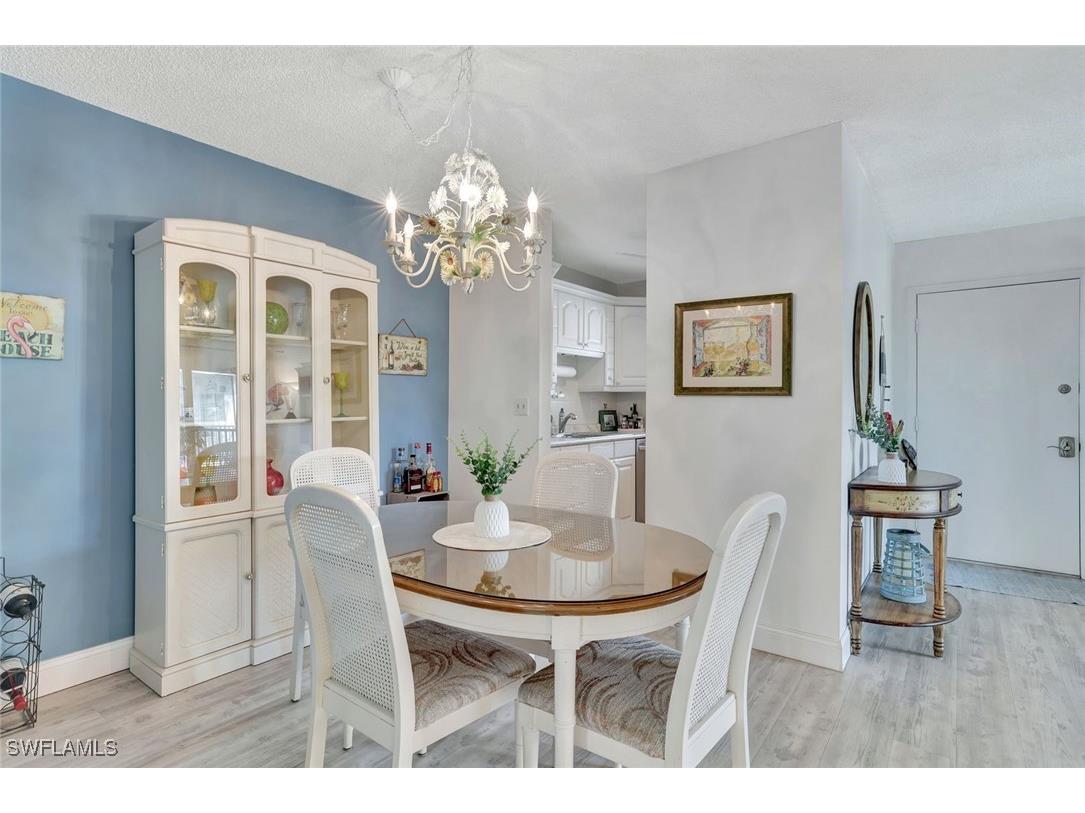 766 Central Avenue #303 Naples FL 34102 225075884 image8