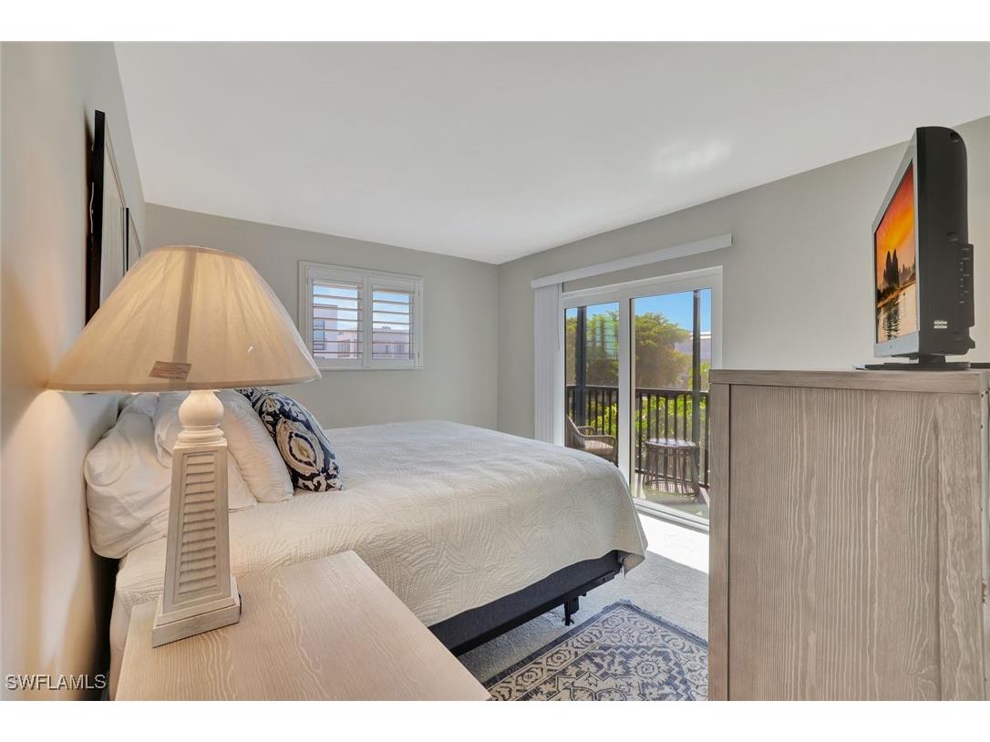 766 Central Avenue #304 Naples FL 34102 225077822 image16