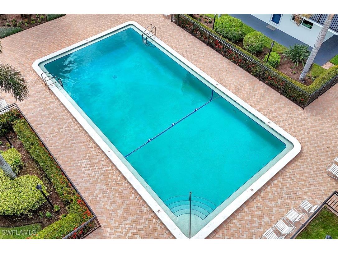 766 Central Avenue #304 Naples FL 34102 225077822 image2