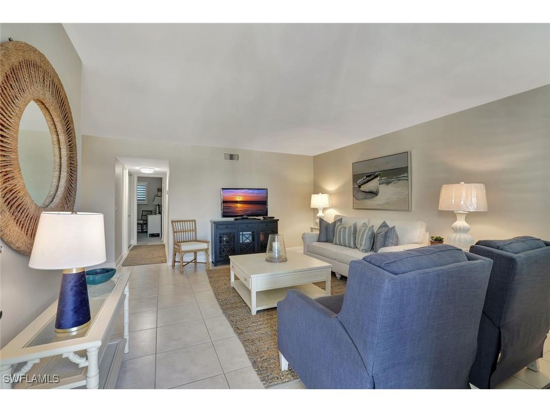 766 Central Avenue #304 Naples FL 34102 225077822 image9