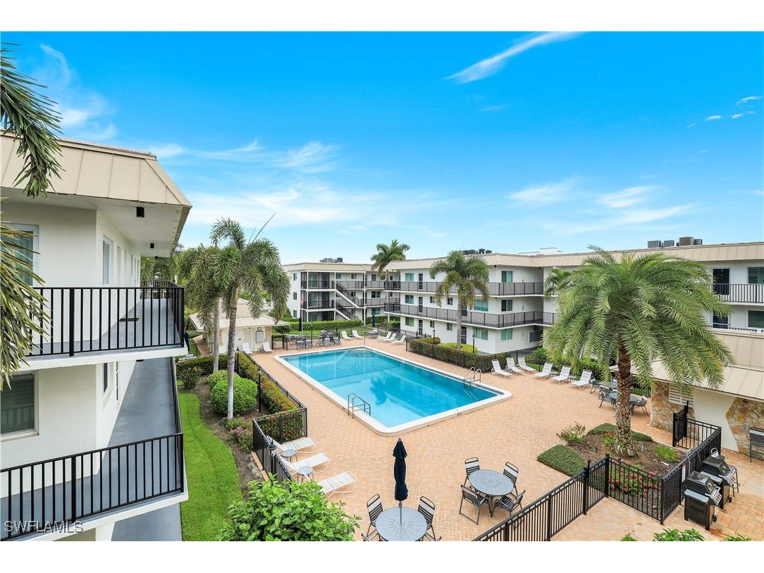 766 Central Avenue #313 Naples FL 34102 225073487 image1