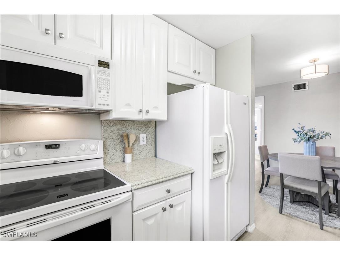 766 Central Avenue #313 Naples FL 34102 225073487 image11