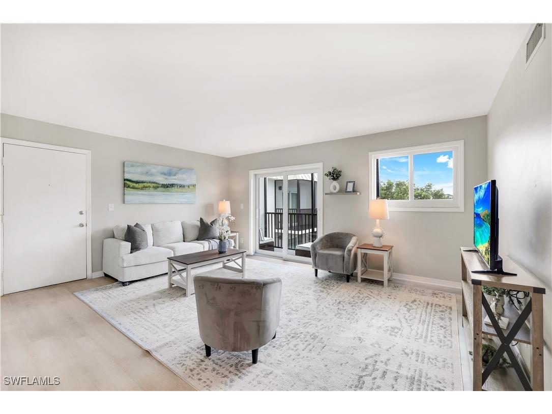 766 Central Avenue #313 Naples FL 34102 225073487 image4