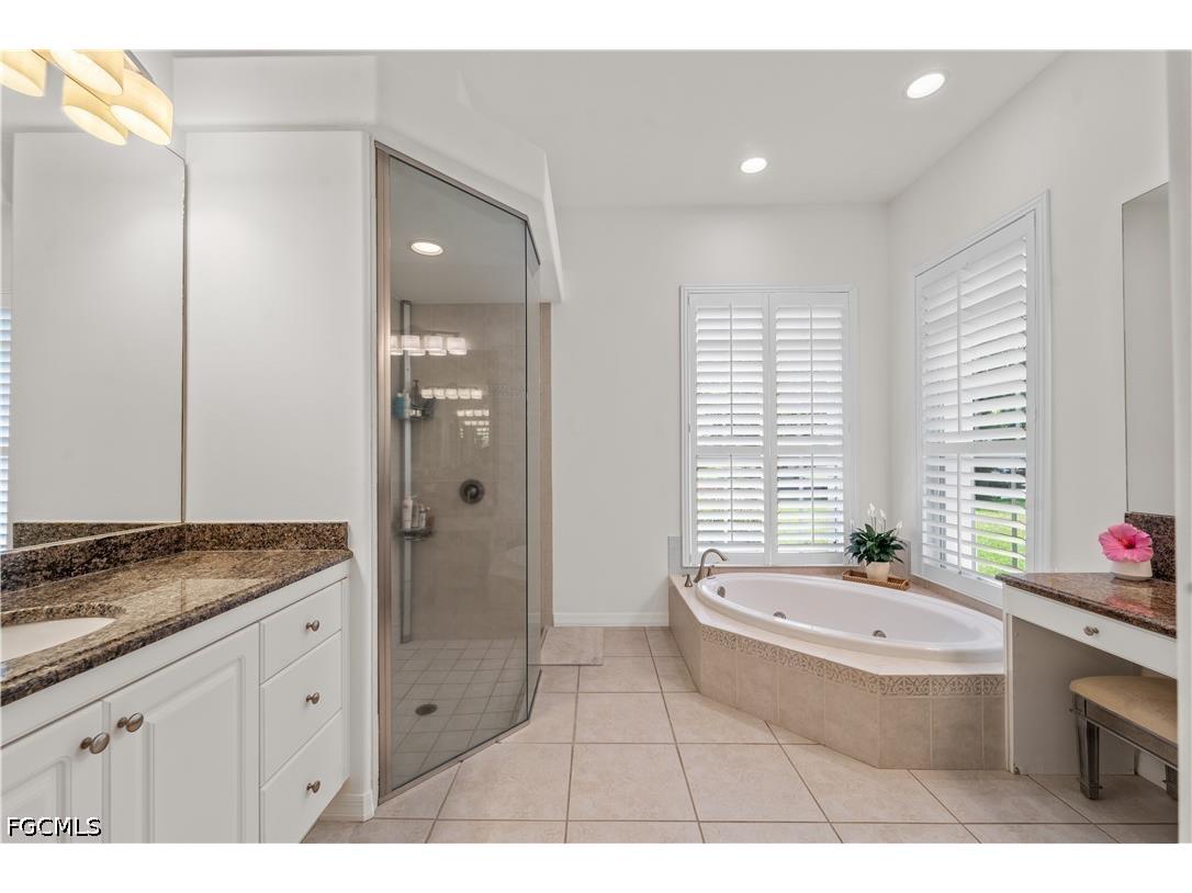 7661 Knightwing Circle Fort Myers FL 33912 2026013833 image34