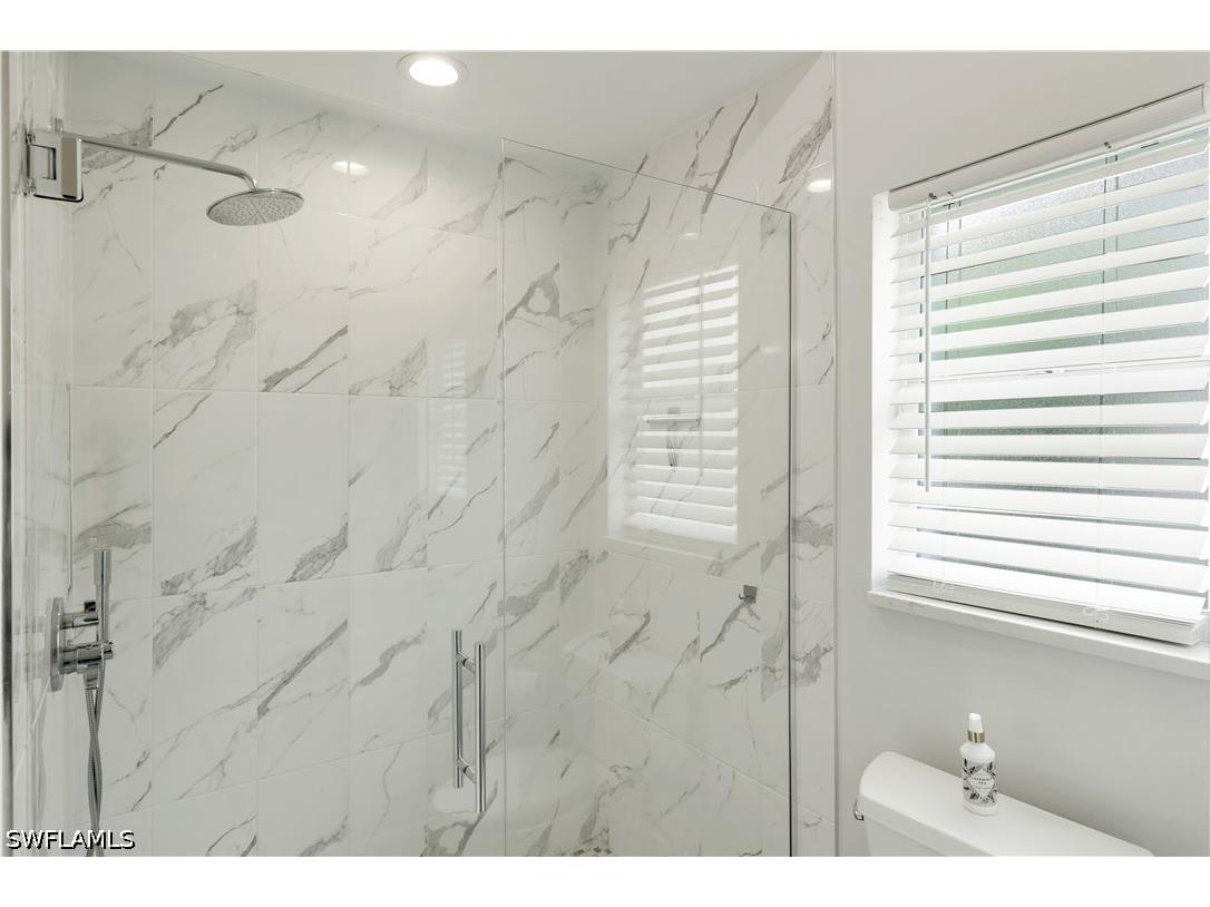 7661 San Sebastian Way Naples FL 34109 226015285 image16