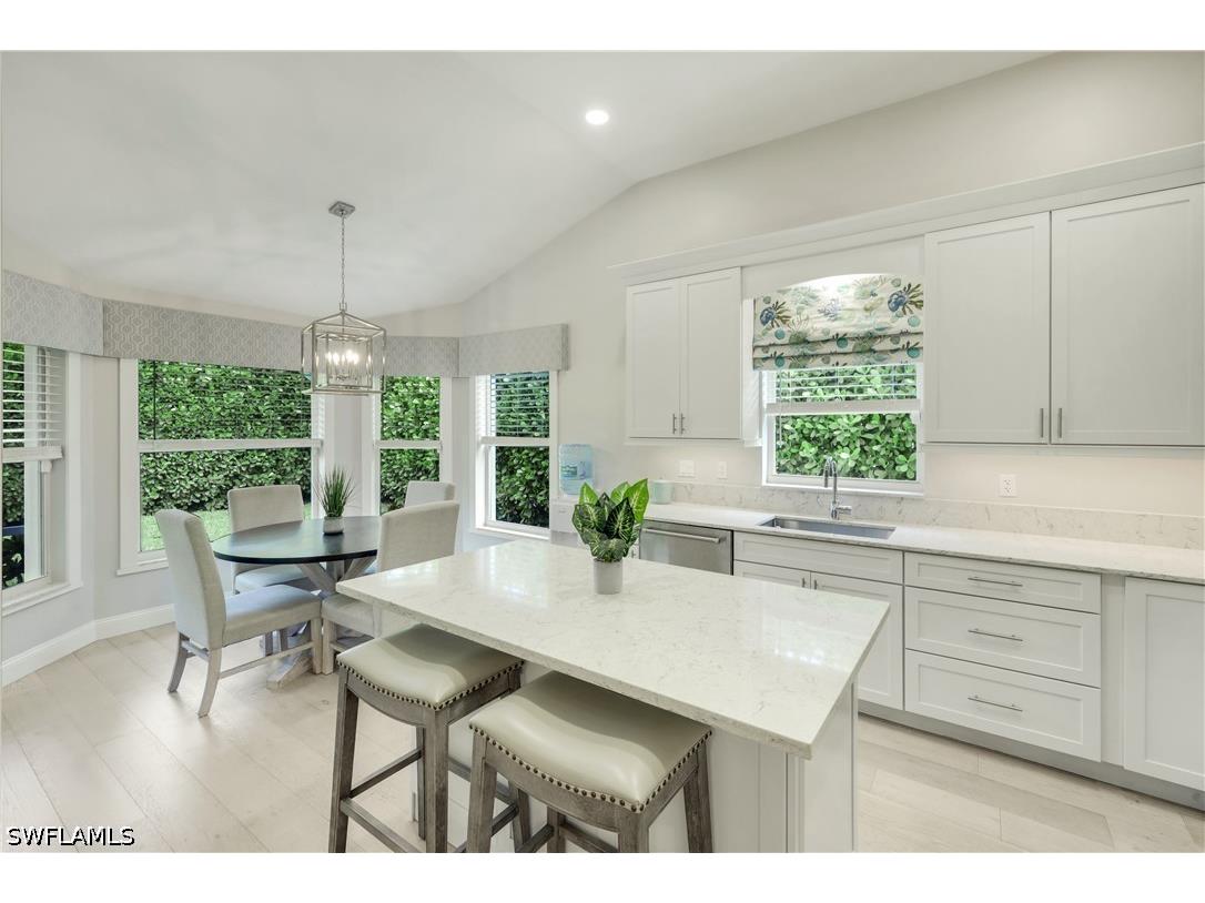 7661 San Sebastian Way Naples FL 34109 226015285 image2