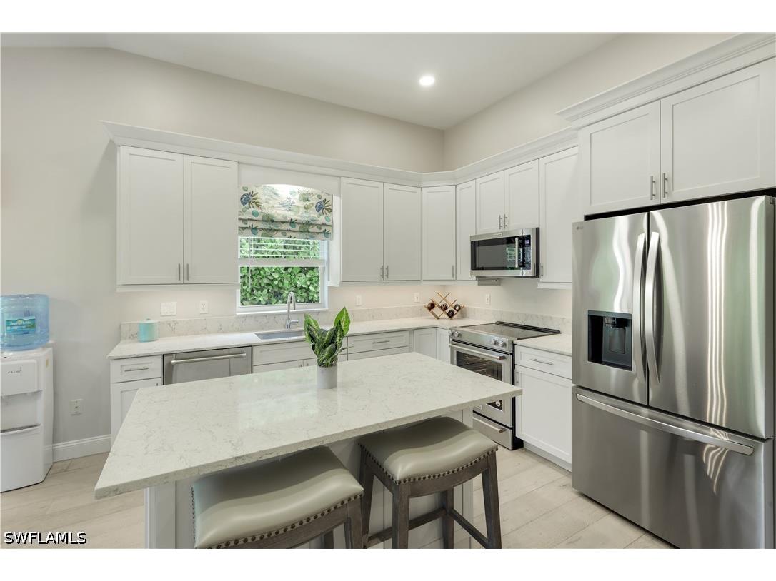 7661 San Sebastian Way Naples FL 34109 226015285 image4