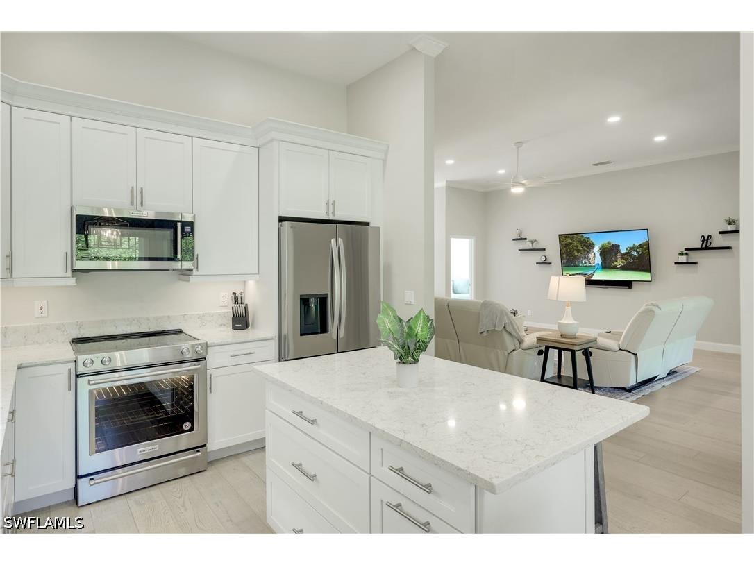 7661 San Sebastian Way Naples FL 34109 226015285 image8