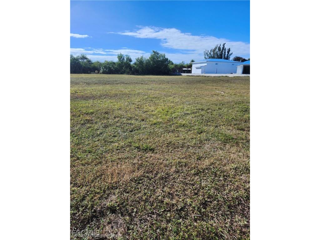 7665 Barrancas Avenue Bokeelia FL 33922 2026000087 image2