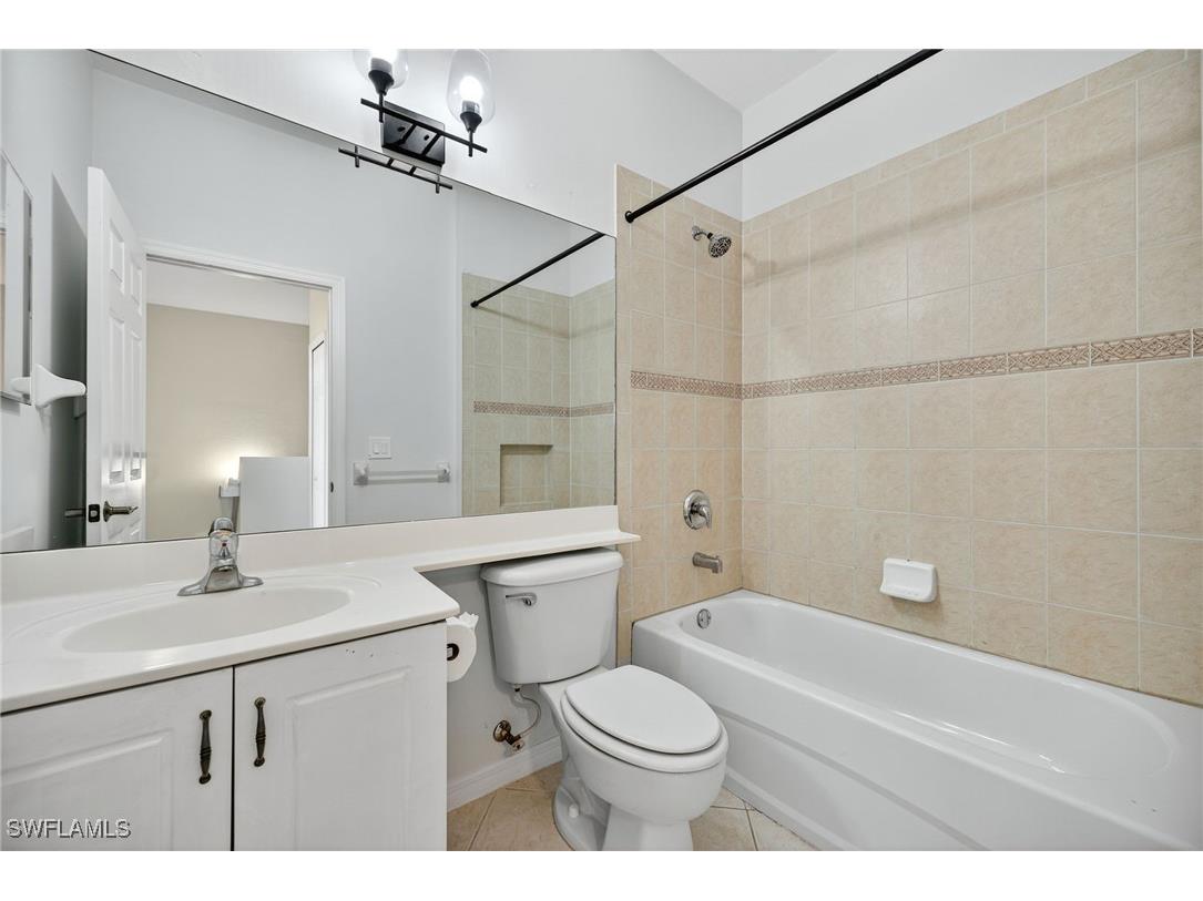 7666 Bristol Circle Naples FL 34120 225077165 image13