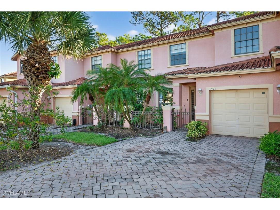 7666 Bristol Circle Naples FL 34120 225077165 image18