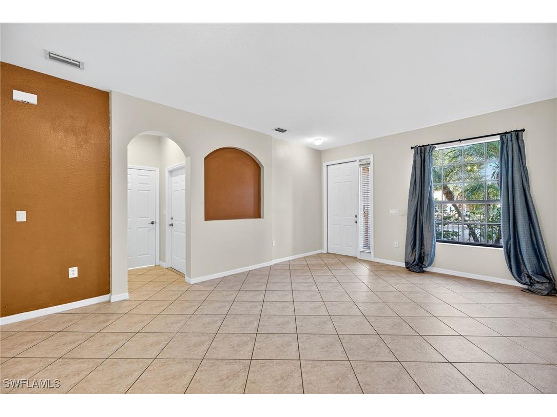 7666 Bristol Circle Naples FL 34120 225077165 image3