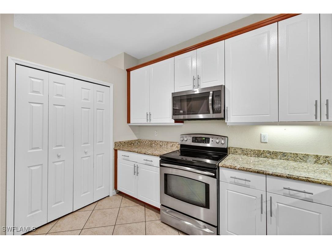 7666 Bristol Circle Naples FL 34120 225077165 image7