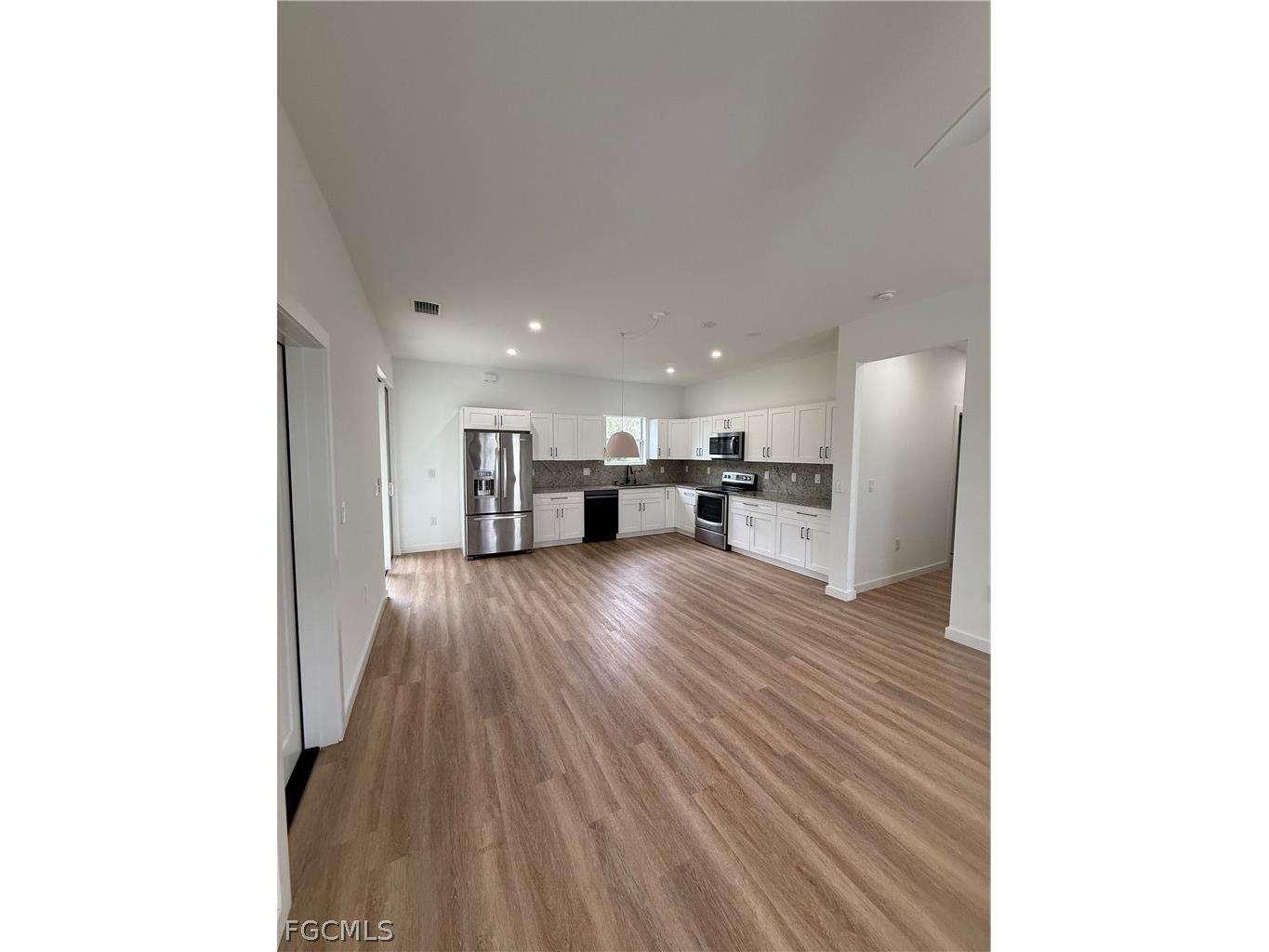 767 Breamer Avenue S Lehigh Acres FL 33974 2026013375 image4