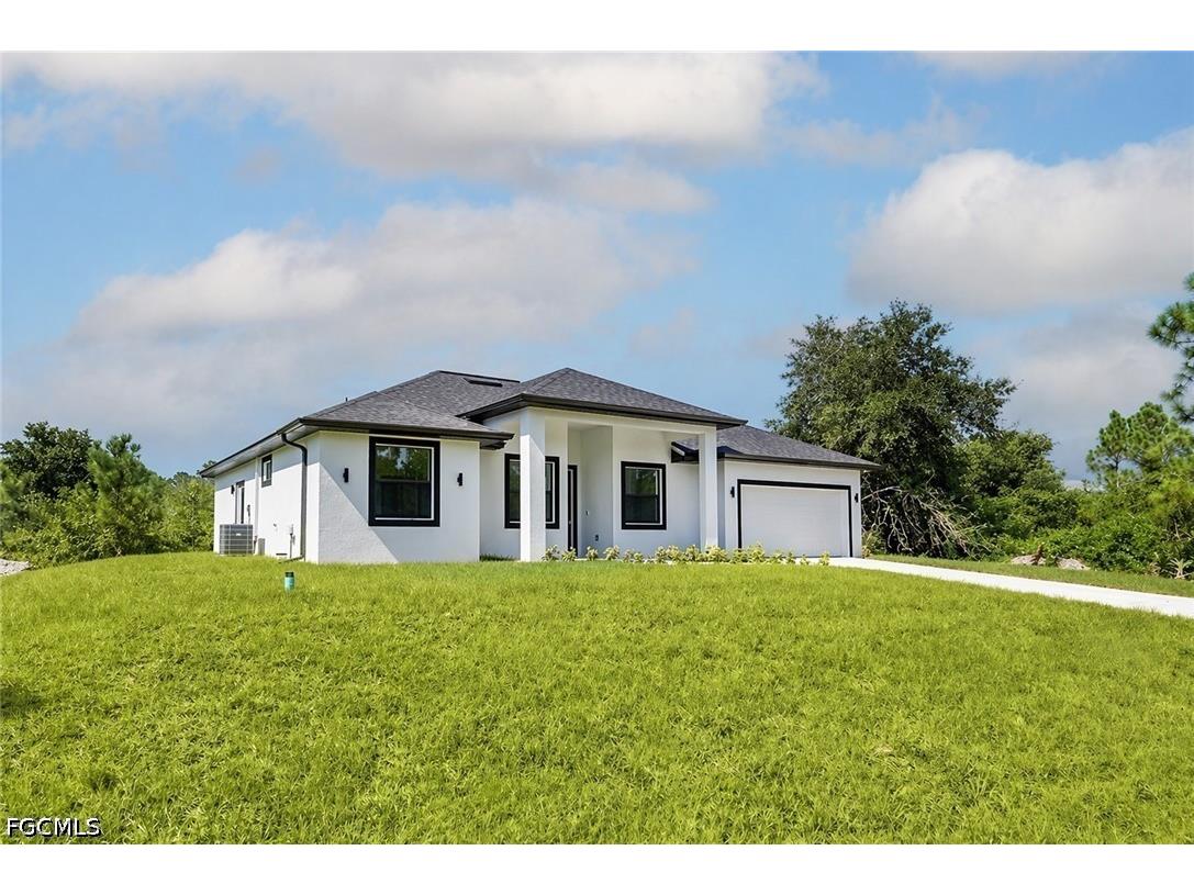 767 Nina Avenue S Lehigh Acres FL 33974 2026018465 image2