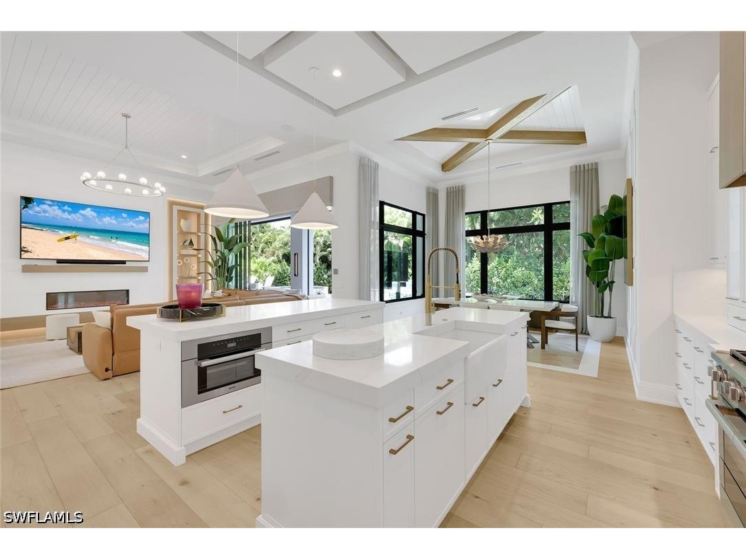 767 Park Shore Drive Naples FL 34103 226014485 image6
