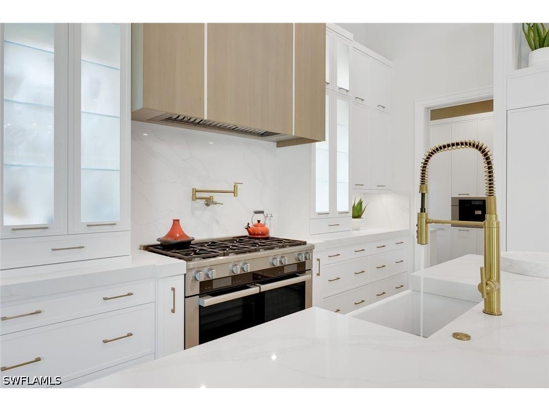 767 Park Shore Drive Naples FL 34103 226014485 image9
