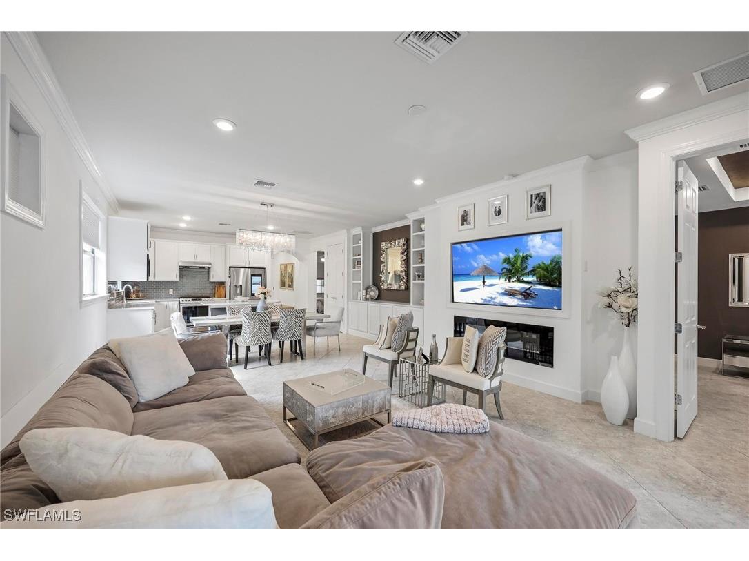 7670 Jacaranda Lane Naples FL 34114 225068781 image12