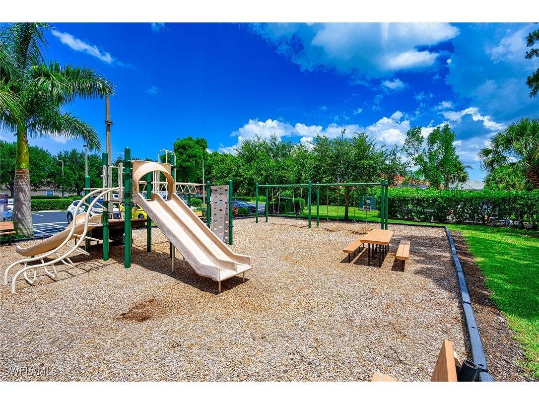 7670 Meadow Lakes Drive #1501 Naples FL 34104 224082754 image19
