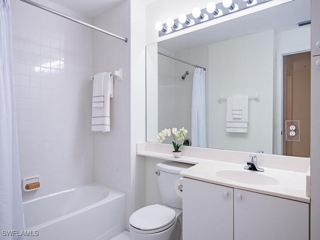 7671 Pebble Creek Circle #101 Naples FL 34108 225078416 image11