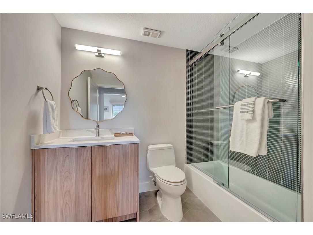 7671 Pebble Creek Circle #303 Naples FL 34108 225074250 image23