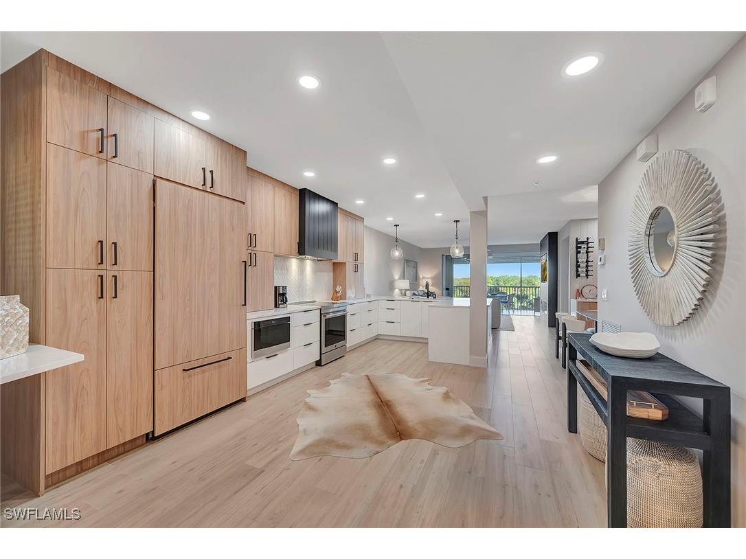 7671 Pebble Creek Circle #303 Naples FL 34108 225074250 image4
