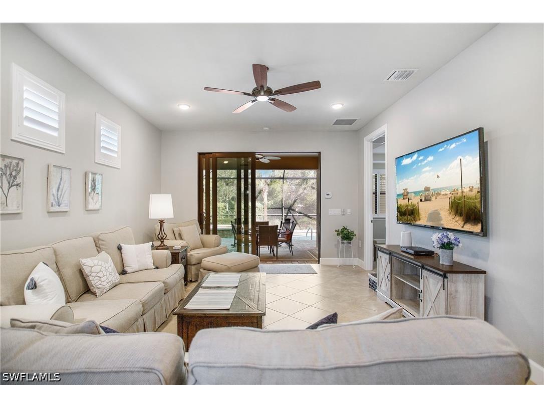 7674 Jacaranda Lane Naples FL 34114 226019818 image2